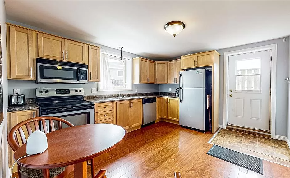 Property thumbnail image