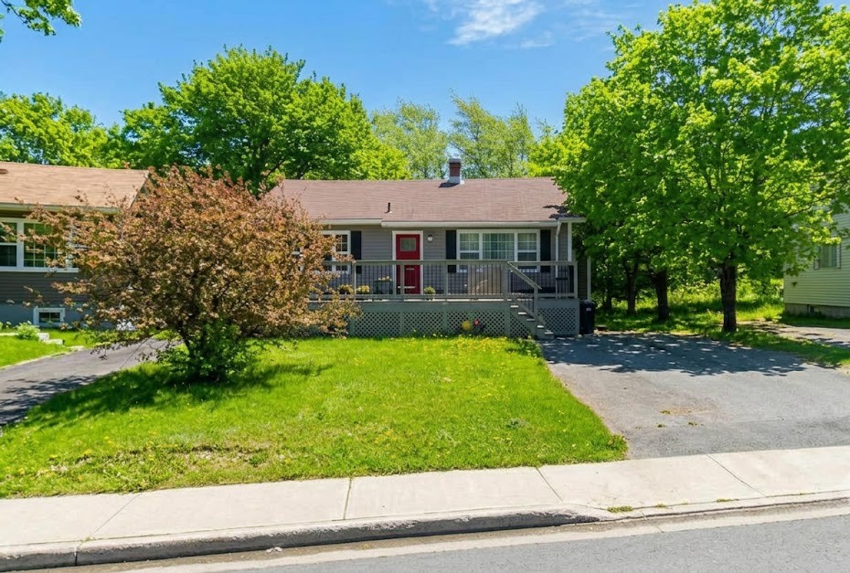 3 Hoyles Ave - A